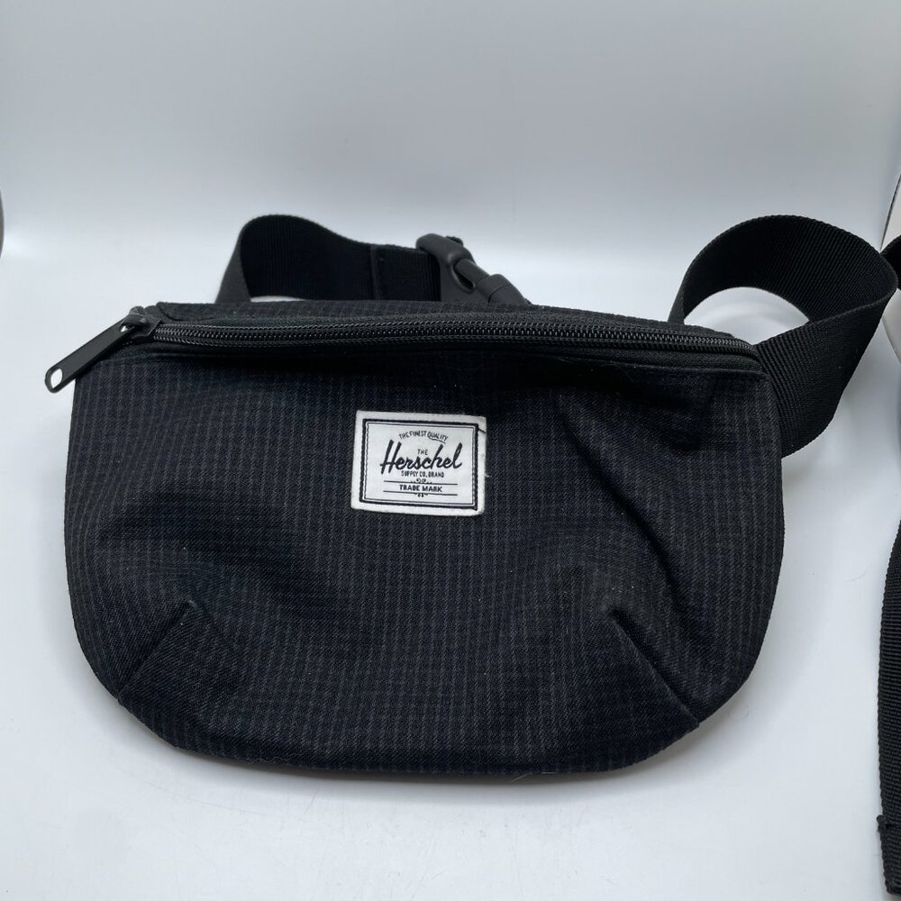 Like New! Herschel Belt Bag!